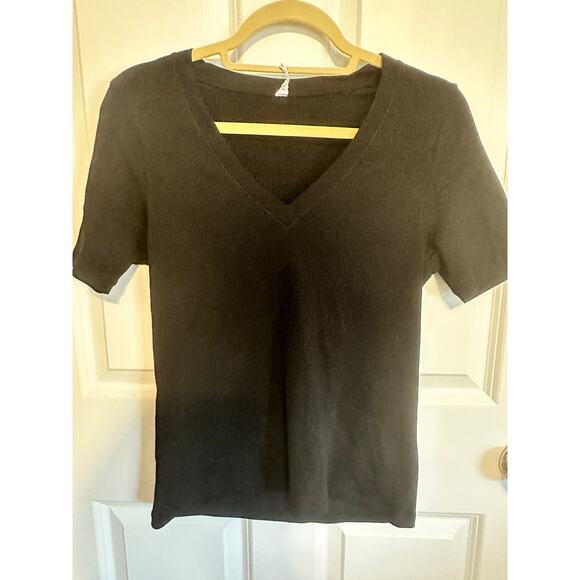 Athleta Women's Short-Sleeved Ribbed V-Neck Seamless Tee Large - Picture 1 of 2